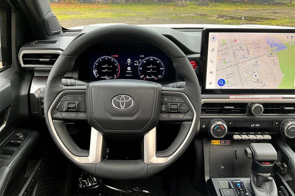 Used 2025 Toyota Tacoma TRD Off-Road image 6