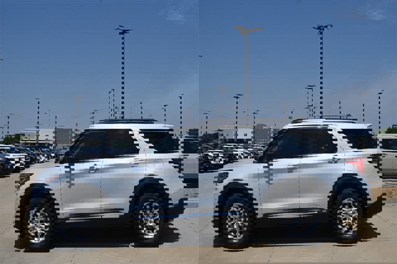 New 2025 Ford Explorer Active image 26