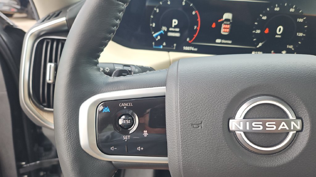 Certified 2025 Nissan Armada Platinum w/ Convenience Package RWD image 10