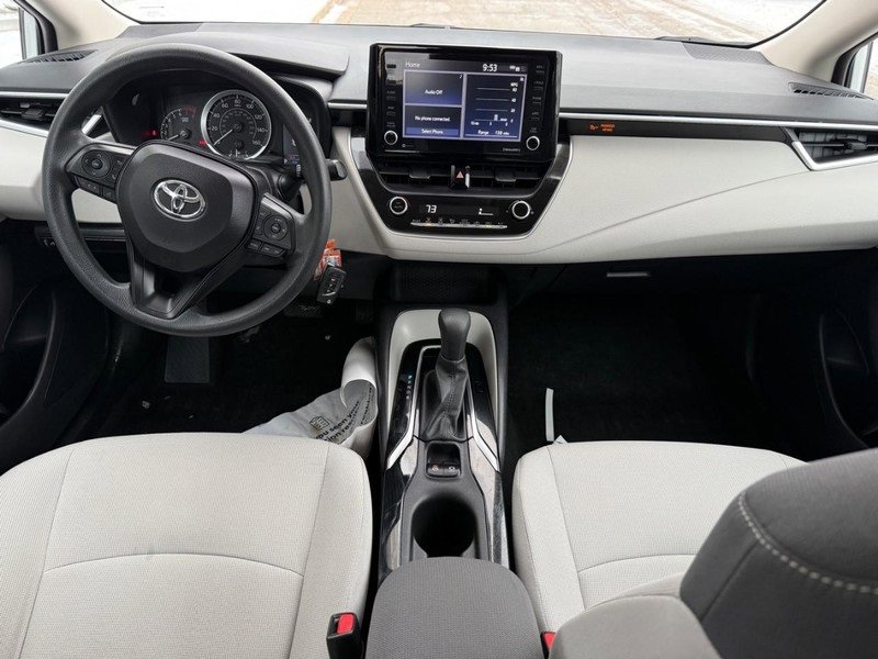 Used 2022 Toyota Corolla LE image 13