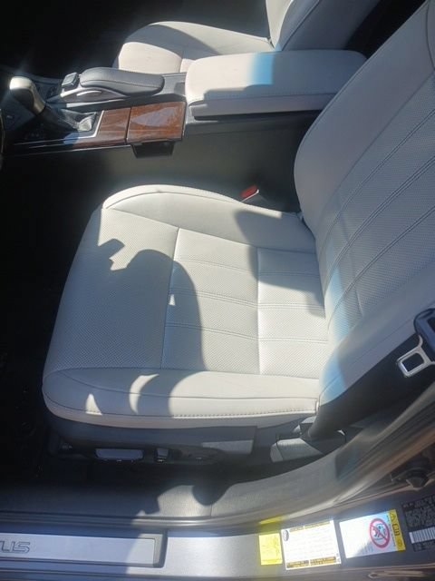 Used 2018 Lexus ES 350 w/ Luxury Package w/Wood Trim FWD image 7