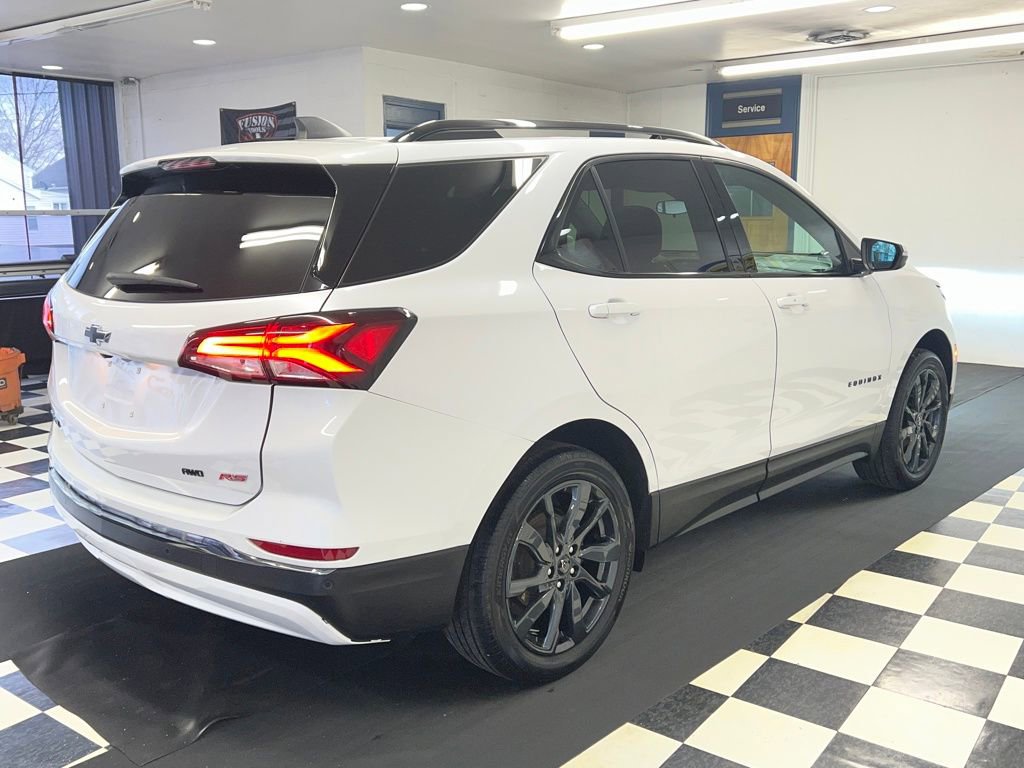 Used 2023 Chevrolet Equinox RS w/ RS Leather Package image 13