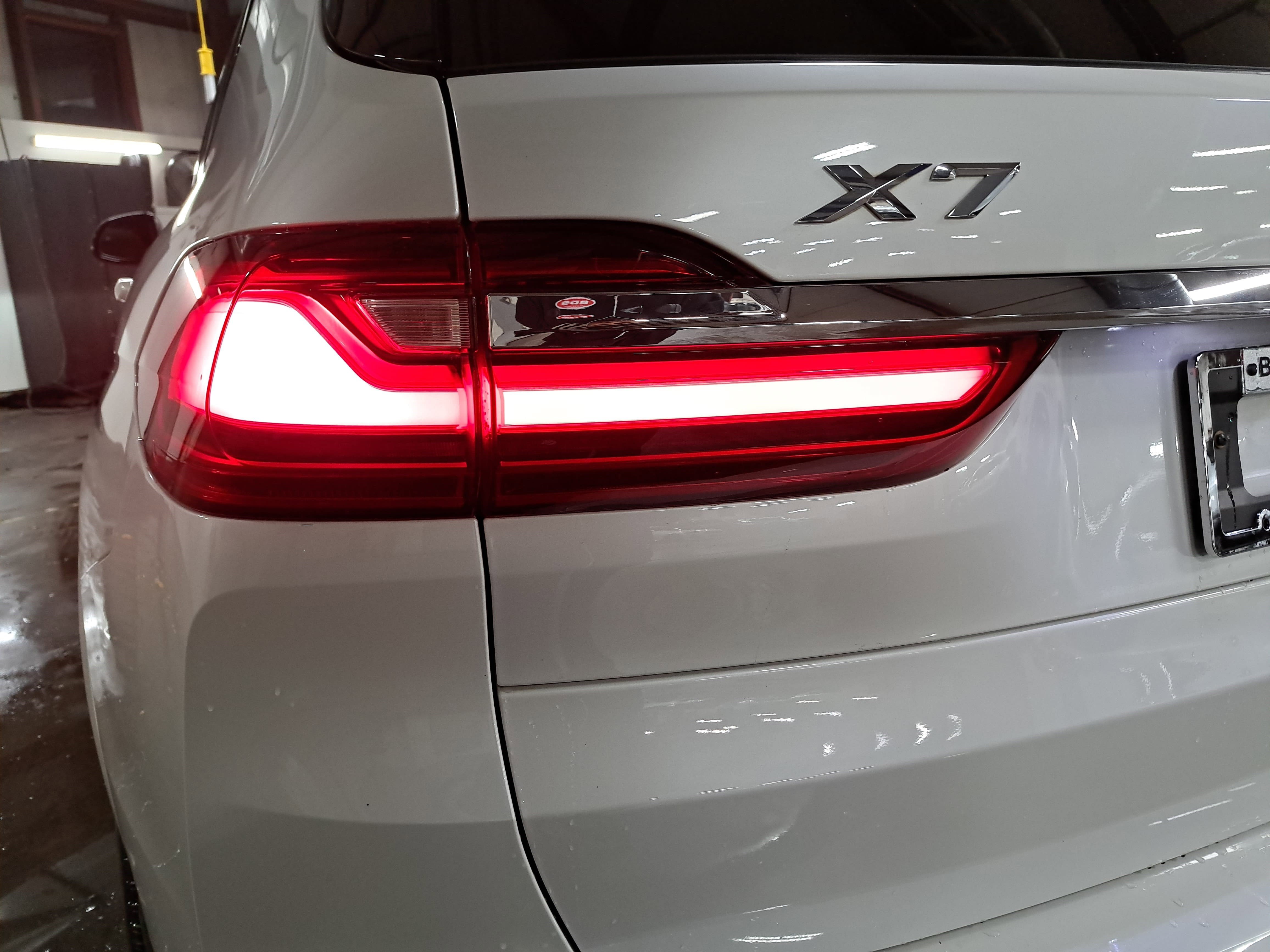 Used 2022 BMW X7 xDrive40i w/ Executive Package image 37