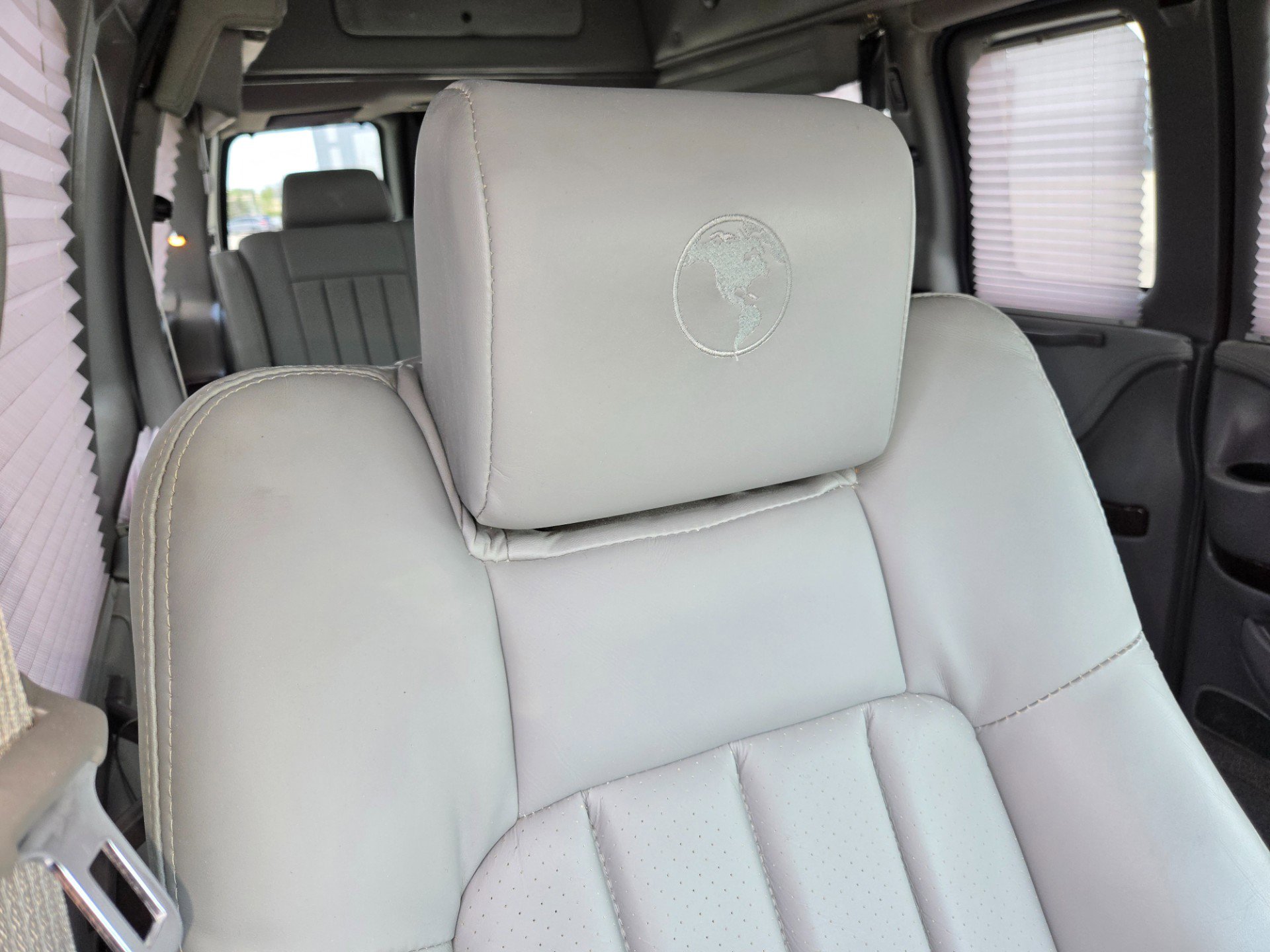Used 2012 GMC Savana 1500 RWD image 97