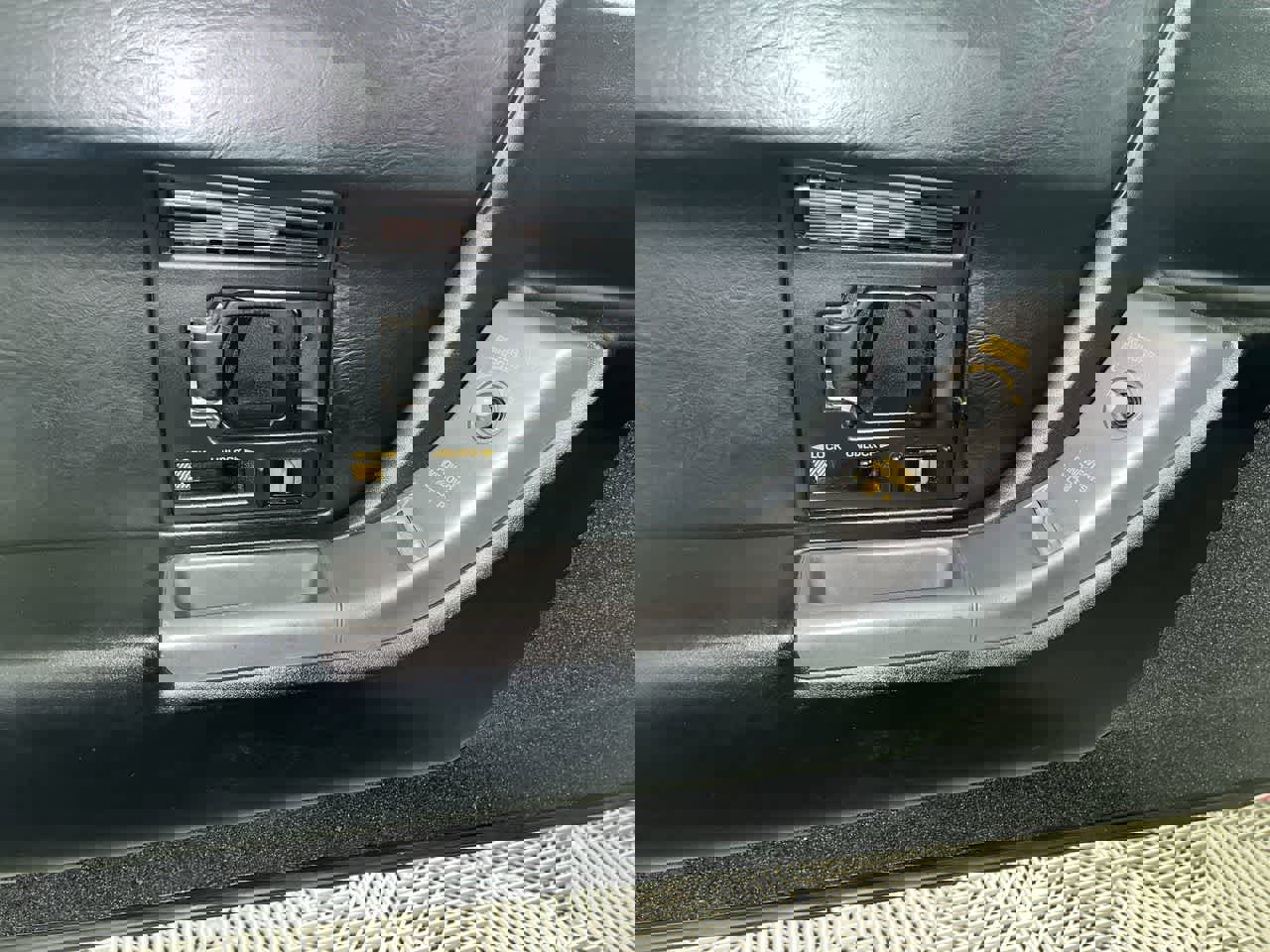 Used 1991 Chevrolet Corvette Coupe image 13