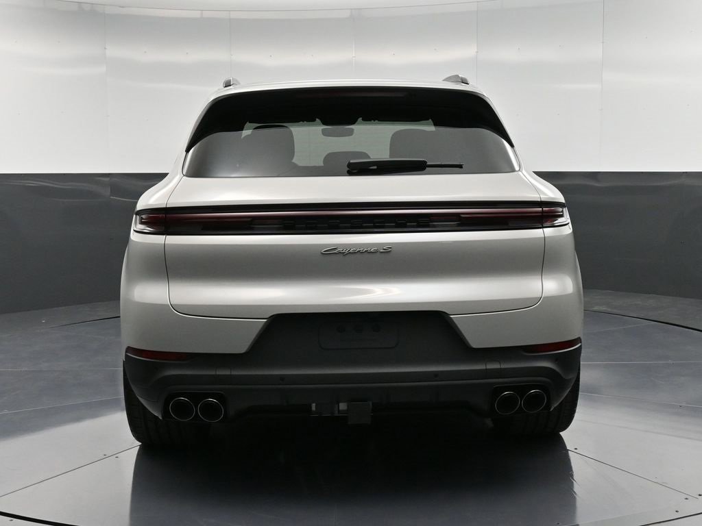 New 2026 Porsche Cayenne S image 7