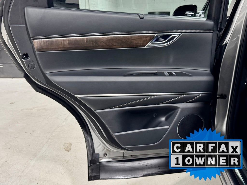 Used 2024 Genesis GV80 2.5T image 27