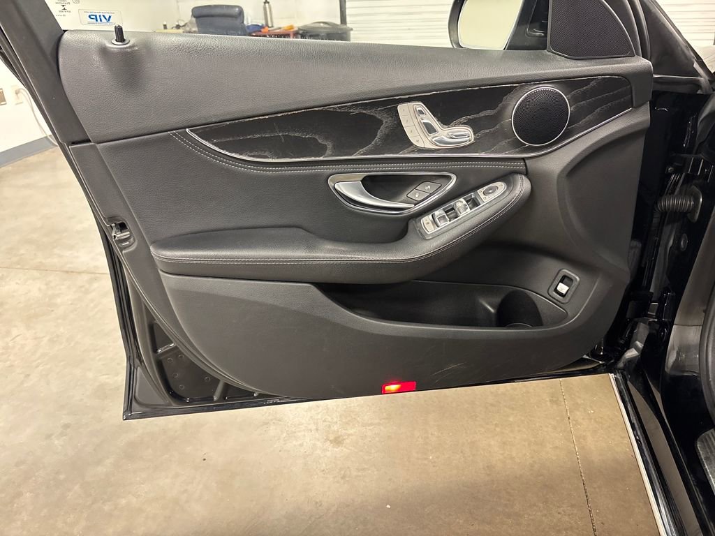 Used 2016 Mercedes-Benz C 300 Sedan image 19