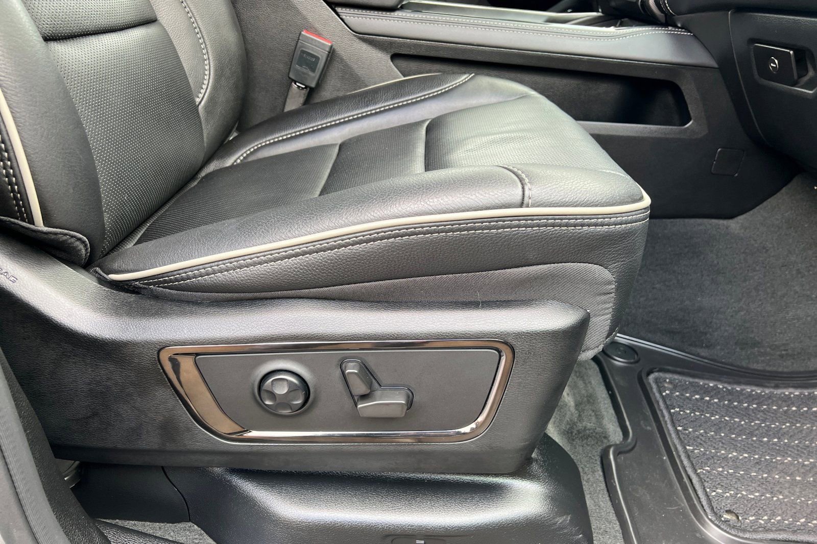 Used 2022 RAM 1500 Limited w/ Night Edition image 21