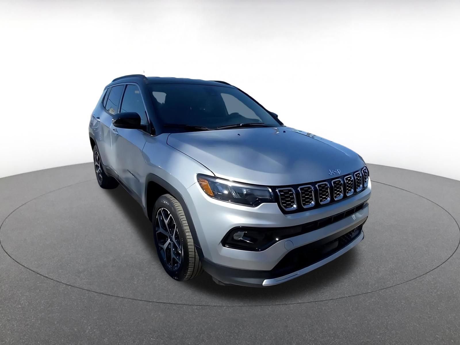 Used 2025 Jeep Compass Limited AWD/4WD image 3