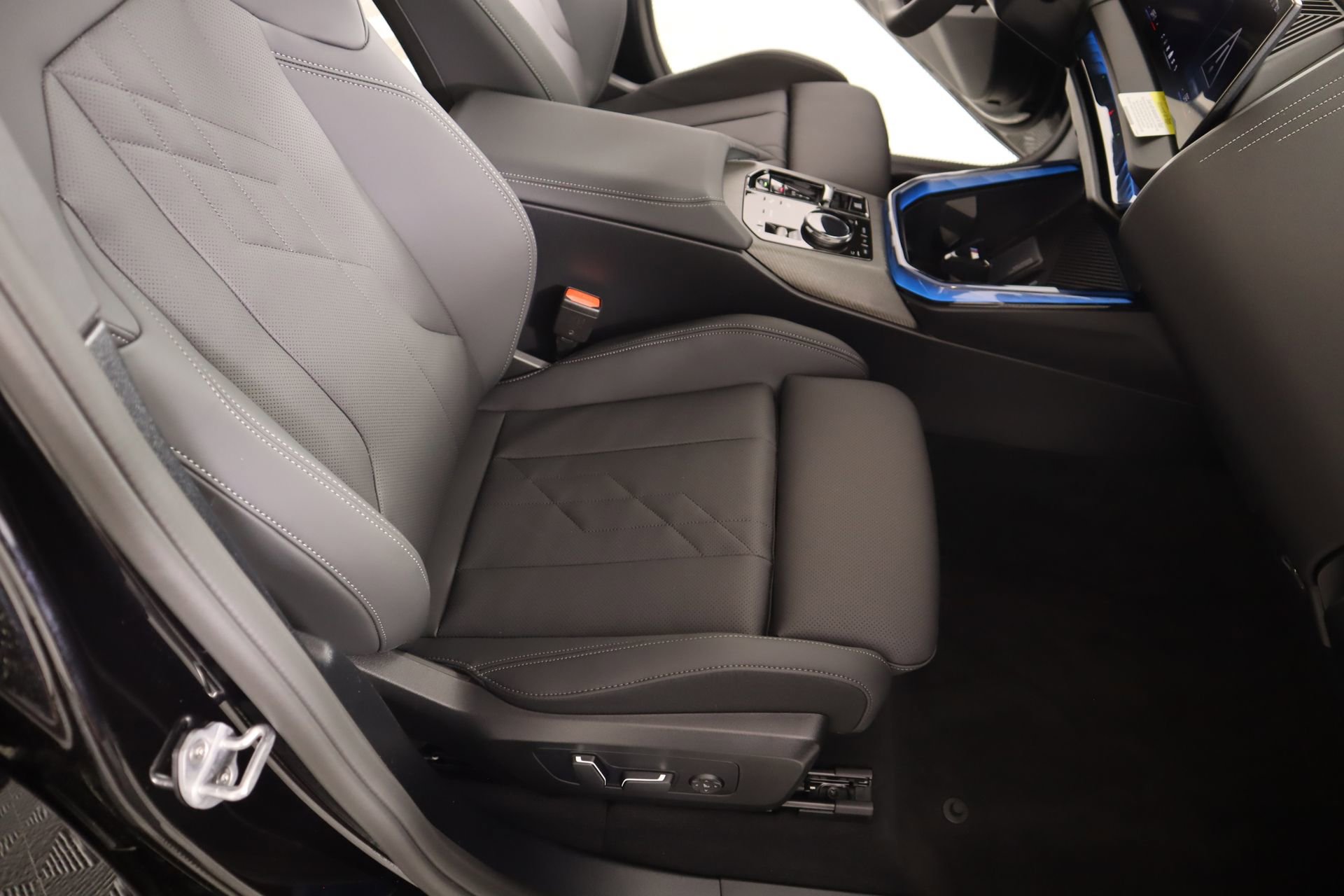 New 2026 BMW X3 M50 w/ Premium Package image 13