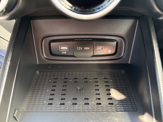 Certified 2026 Hyundai Venue SEL image 32