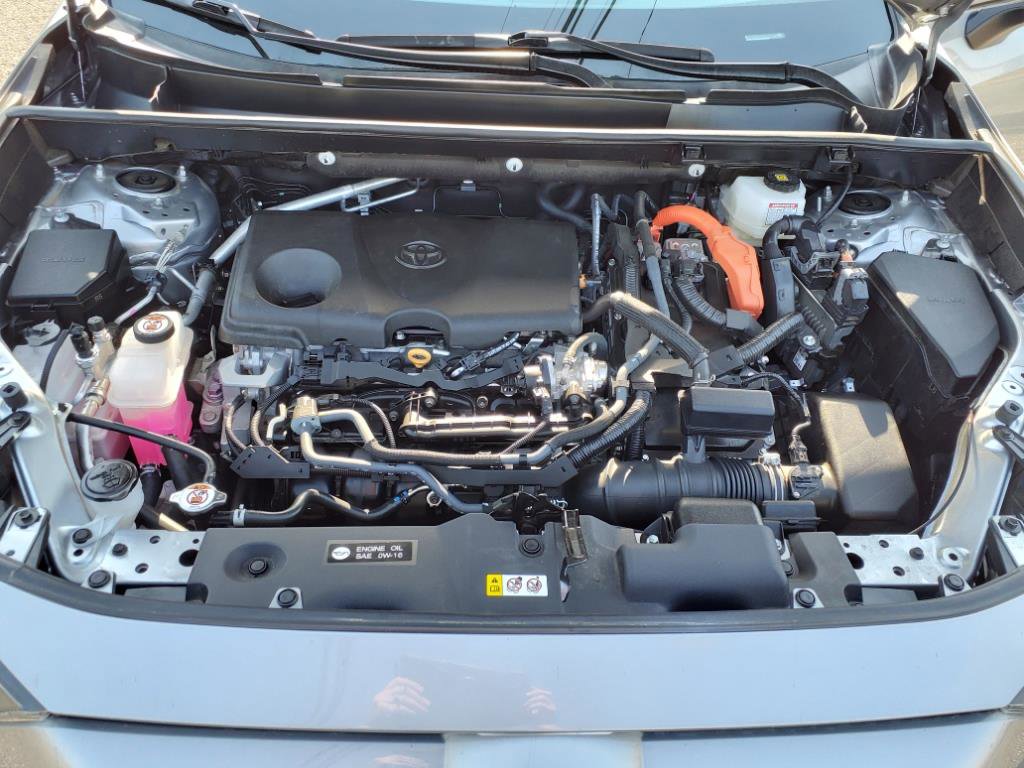 Used 2022 Toyota RAV4 LE image 9