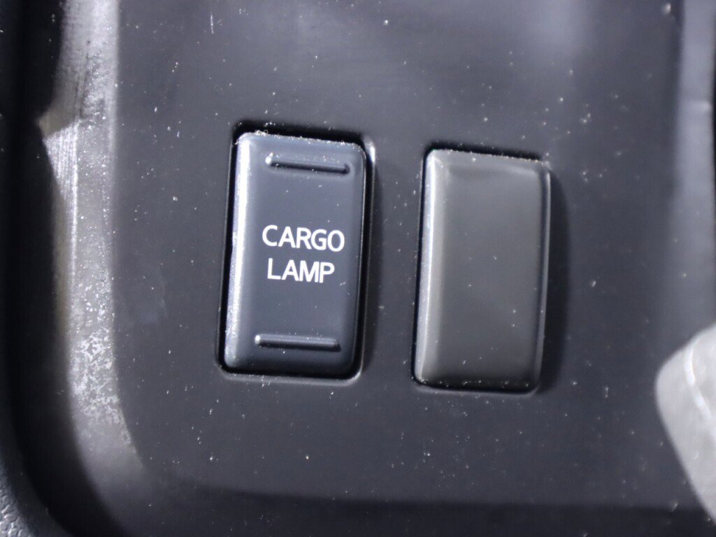 Used 2014 Nissan Titan PRO-4X AWD/4WD image 11