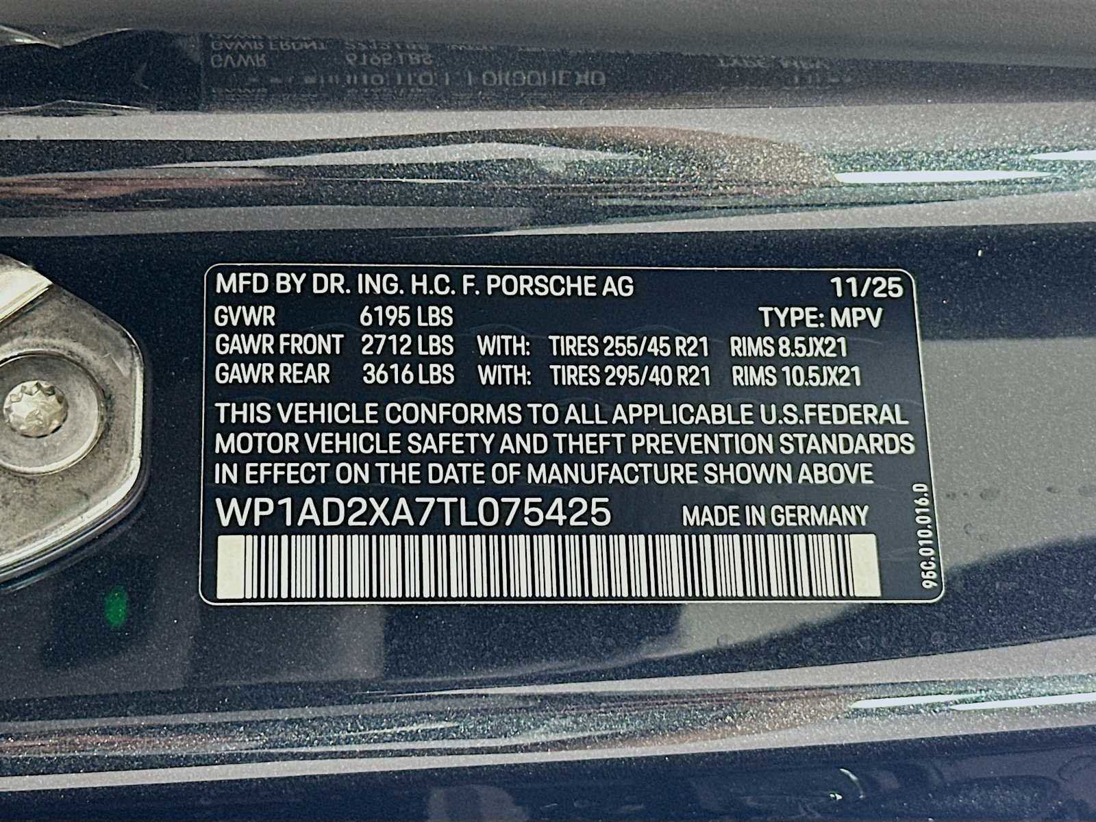 New 2026 Porsche Macan Electric image 34