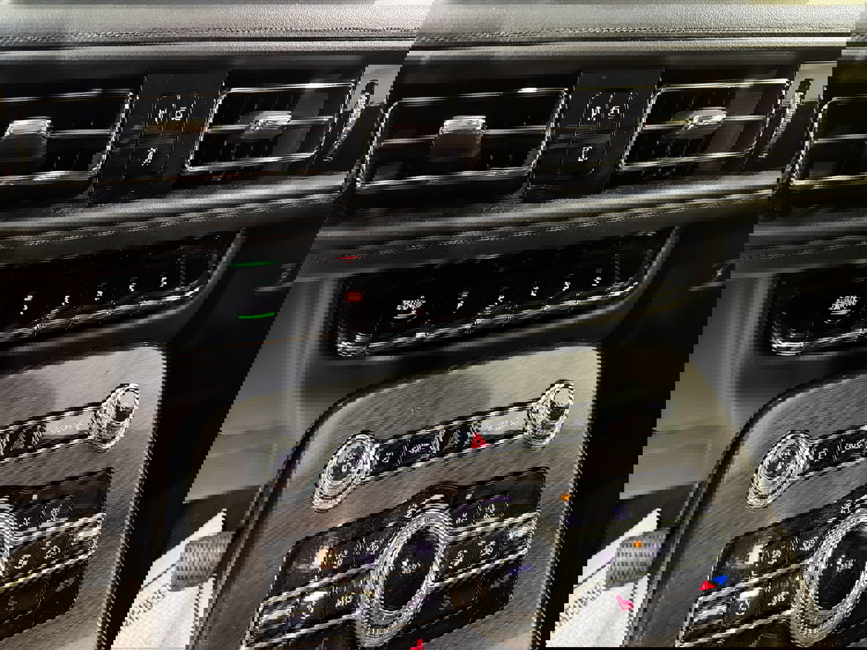 Used 2021 Lincoln Nautilus FWD image 20