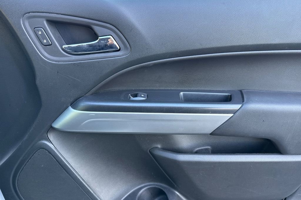 Used 2022 Chevrolet Colorado LT w/ Safety Package image 25
