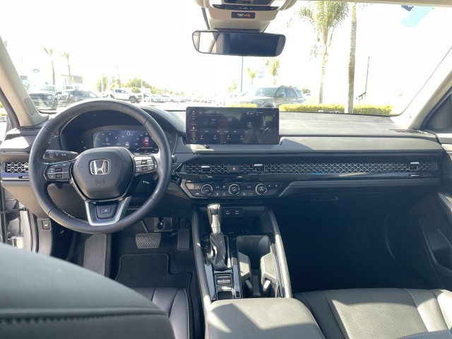 Used 2025 Honda Accord Touring image 19