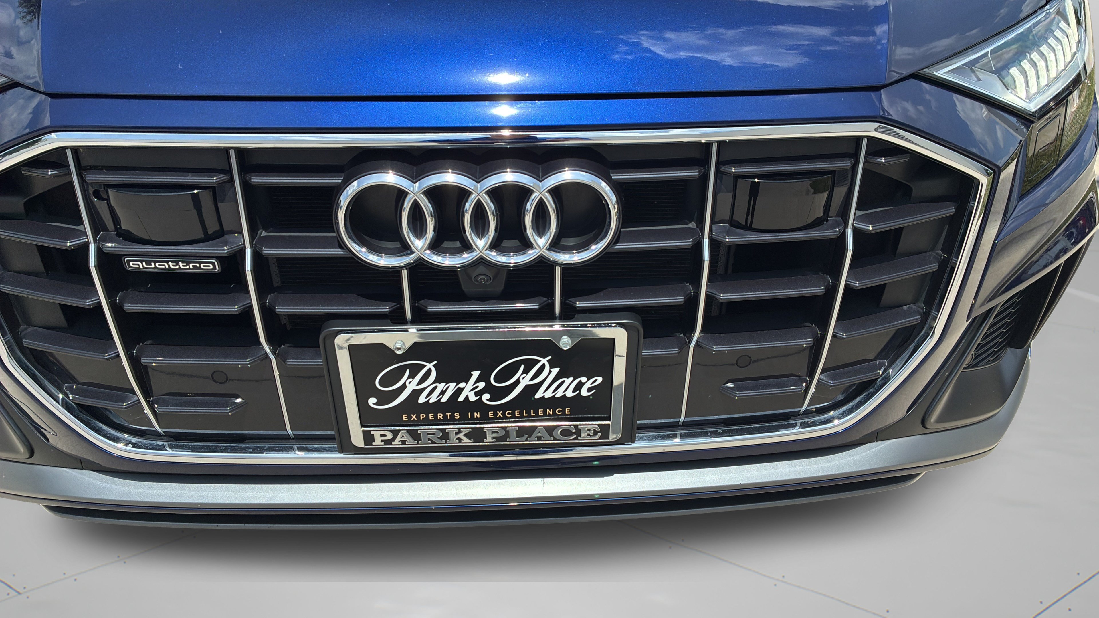 Used 2023 Audi Q8 Premium Plus AWD/4WD image 31
