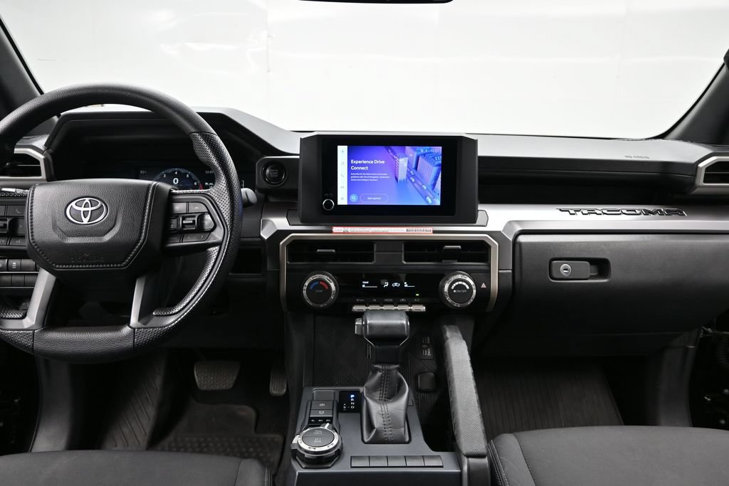 Used 2025 Toyota Tacoma SR5 AWD/4WD image 17