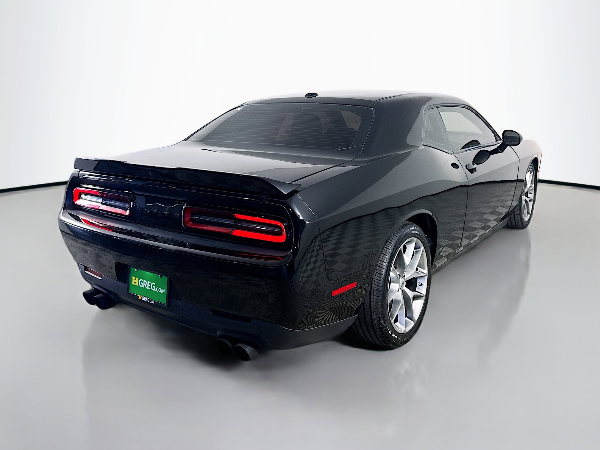 Used 2022 Dodge Challenger GT image 10
