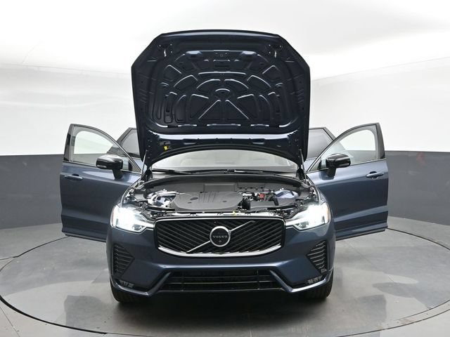 New 2026 Volvo XC60 B5 Plus w/ Protection Package Premier AWD/4WD image 53