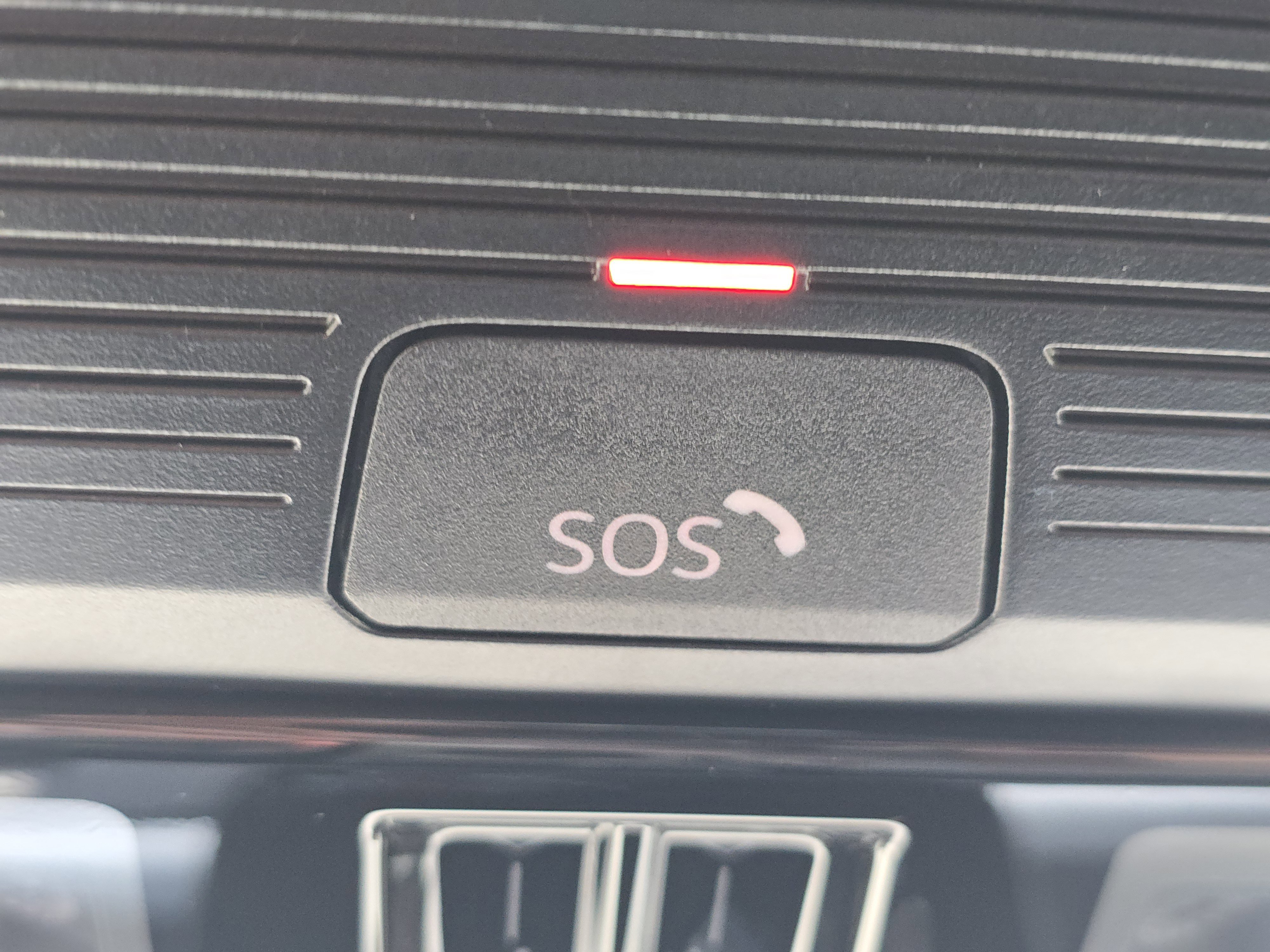 New 2026 Volkswagen Tiguan SE R-Line image 26