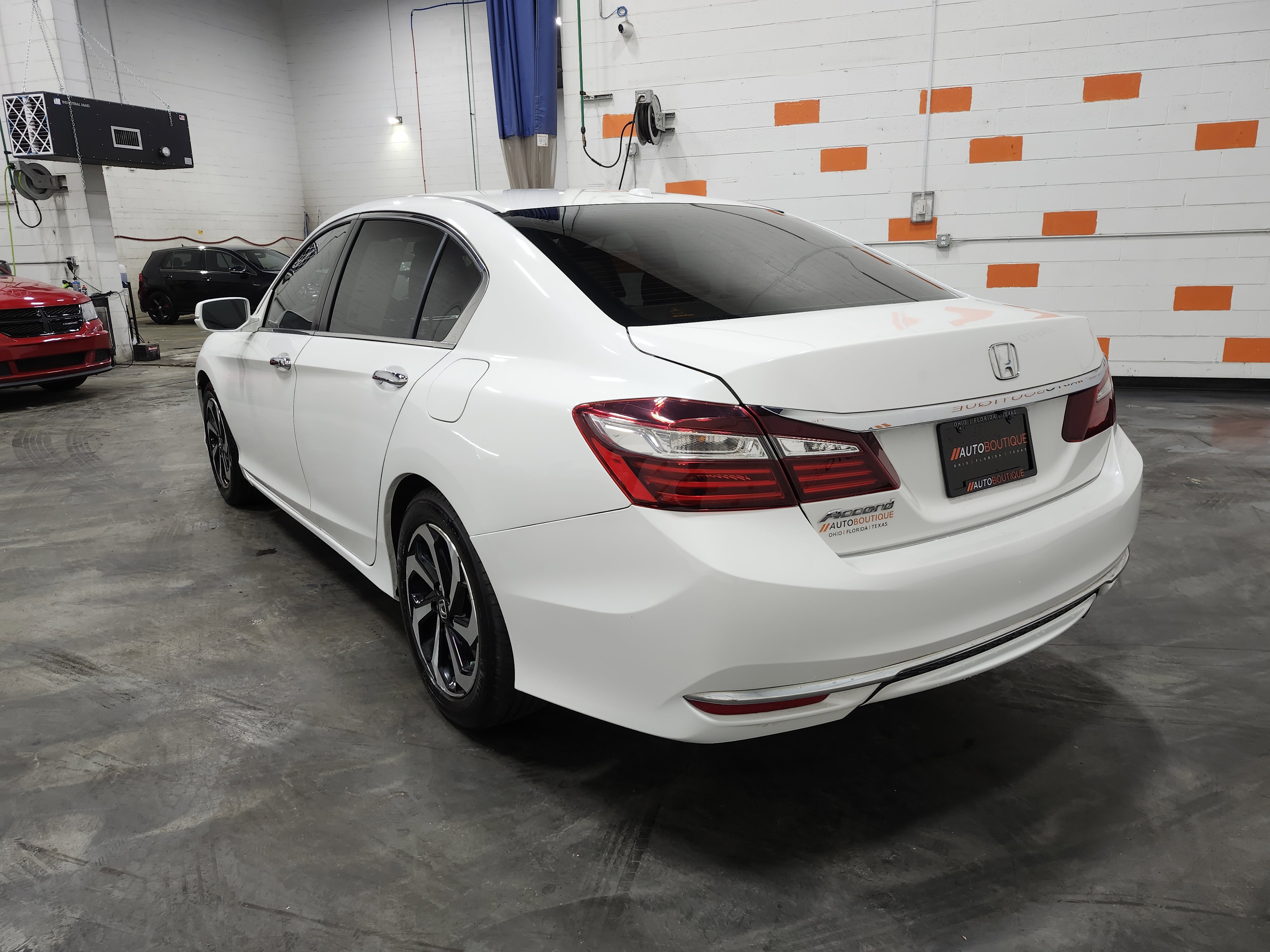 Used 2017 Honda Accord EX-L image 15