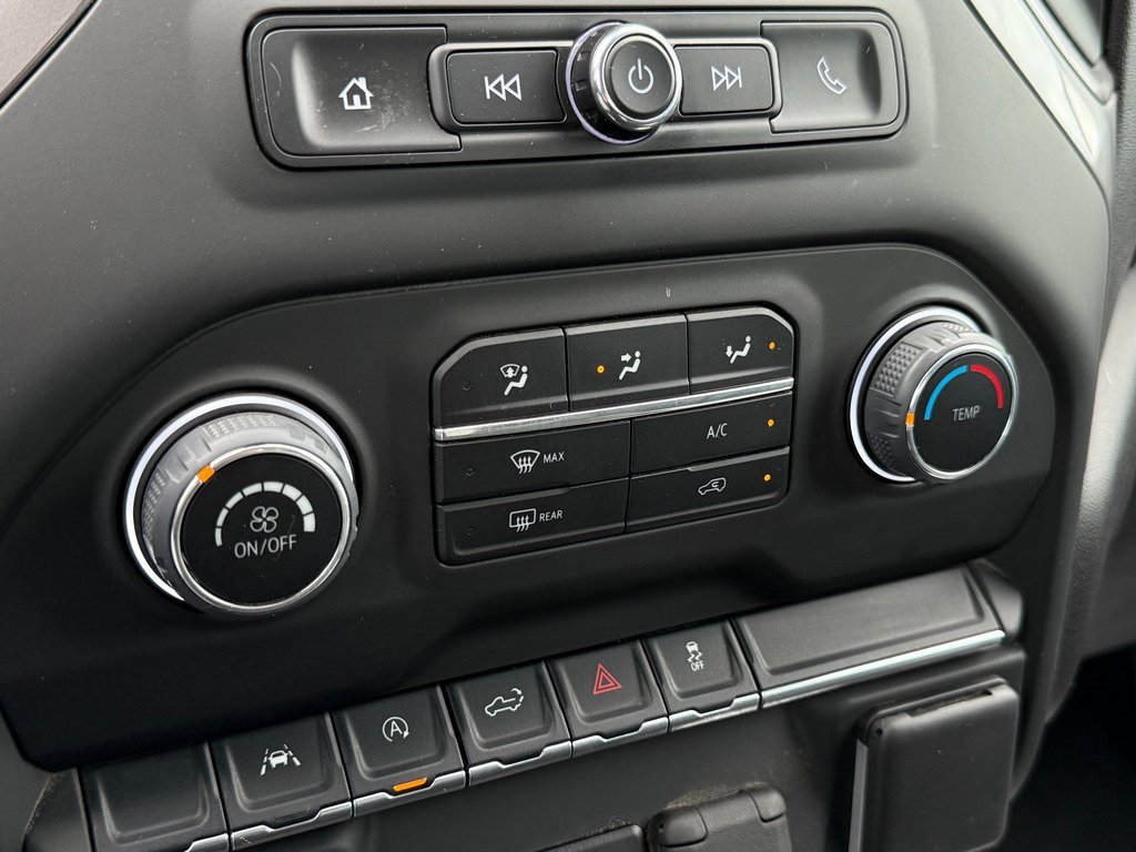 Used 2024 Chevrolet Silverado 1500 Custom image 15