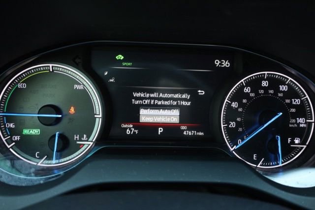 Used 2022 Toyota Venza XLE AWD/4WD image 23