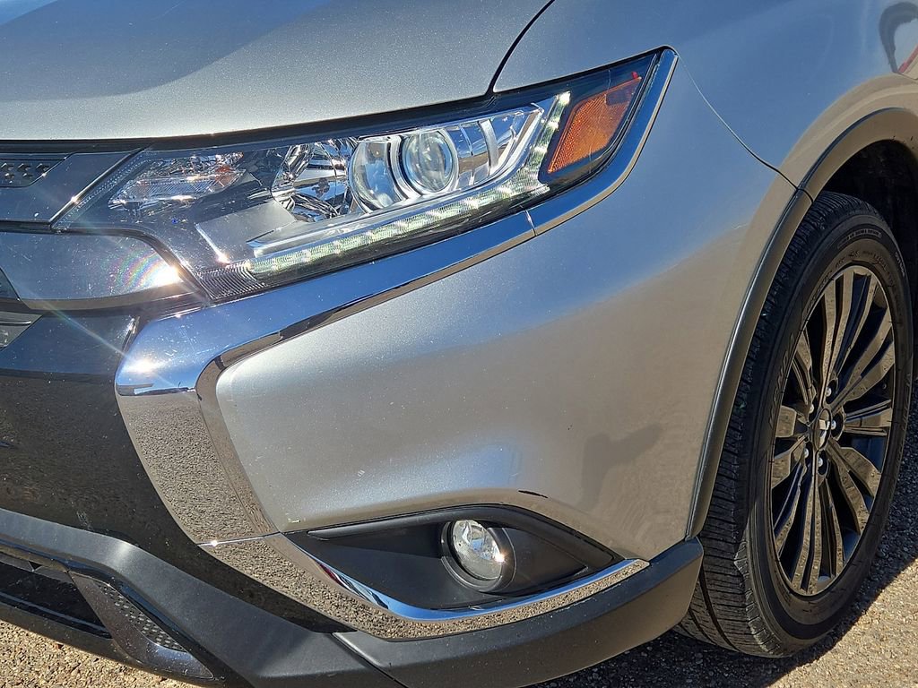 Used 2020 Mitsubishi Outlander LE image 8