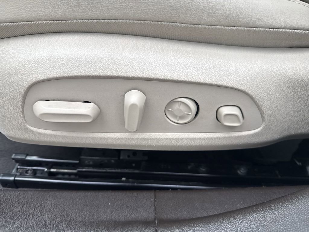 Used 2017 Buick LaCrosse Premium w/ Sun and Shade Package image 10