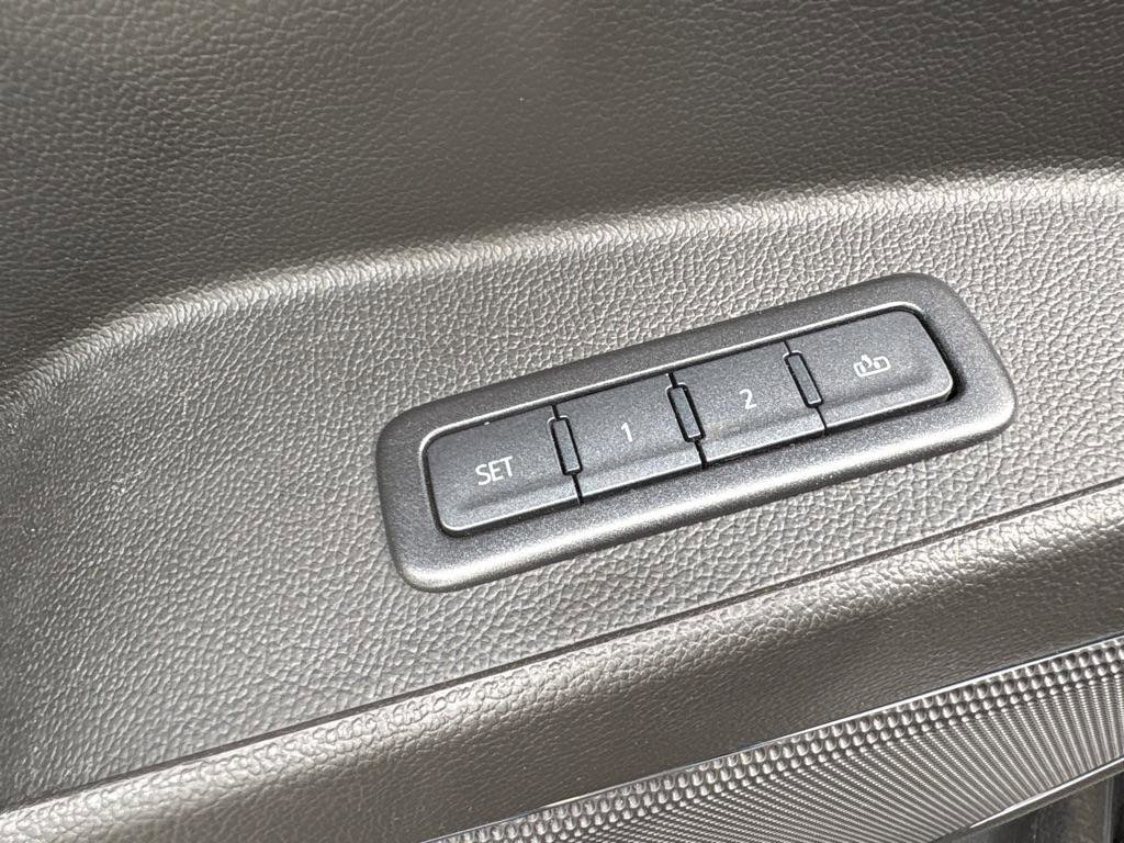 Used 2020 Chevrolet Tahoe LT image 22