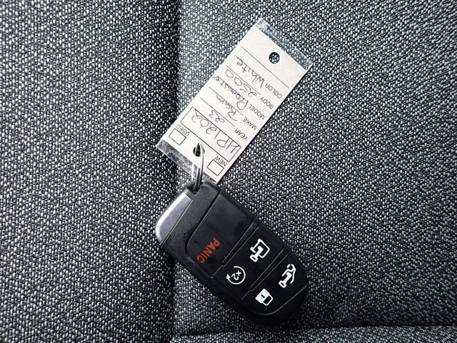 Used 2023 RAM ProMaster 2500 FWD image 31
