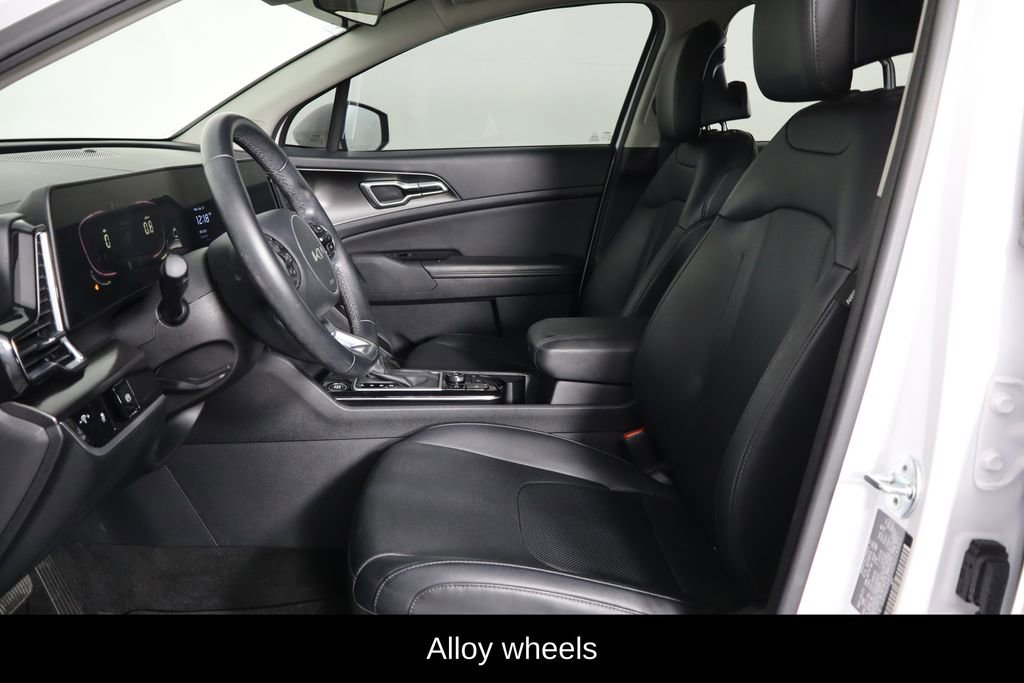 Used 2023 Kia Sportage EX FWD image 14