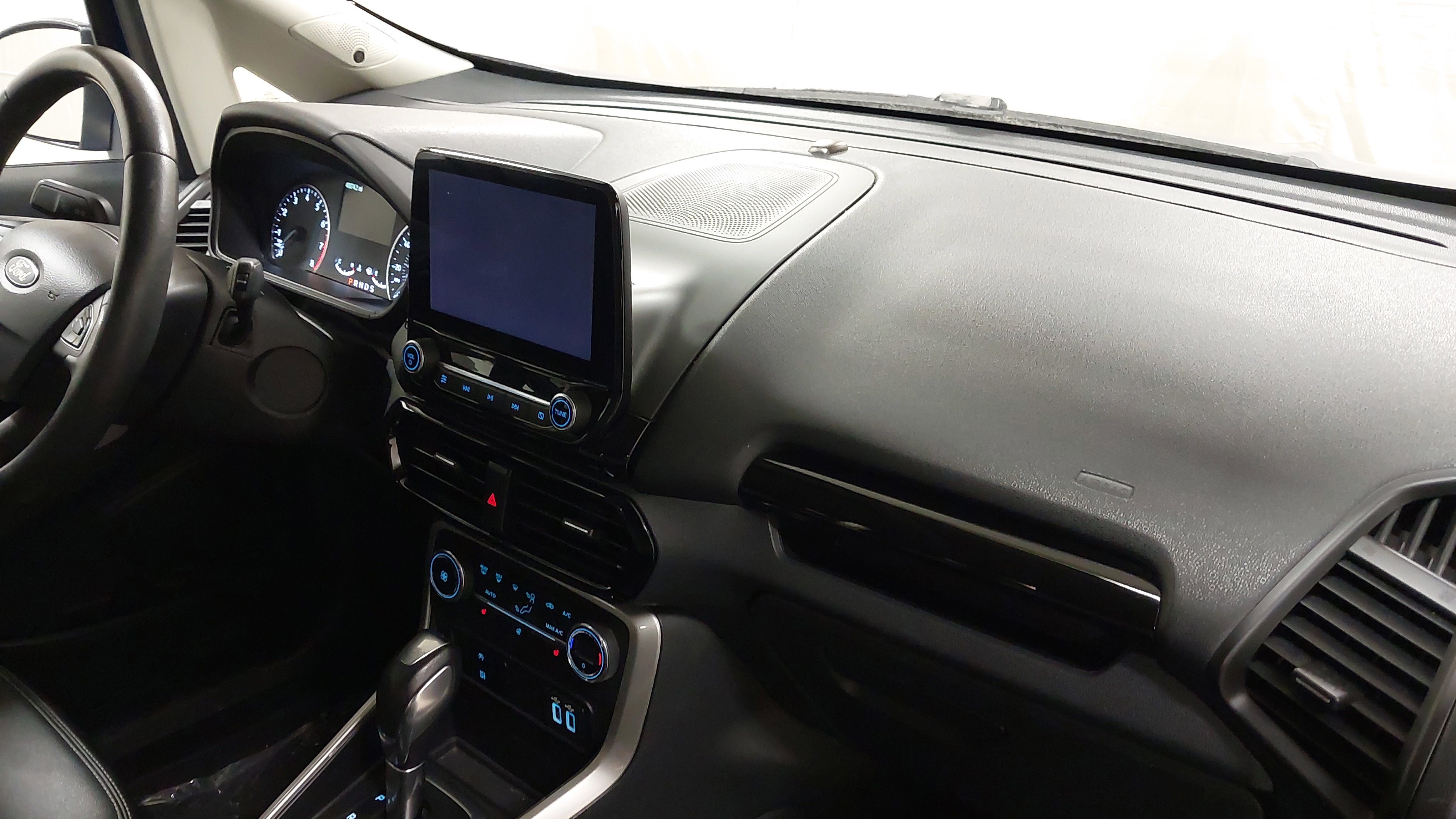 Used 2020 Ford EcoSport Titanium image 28