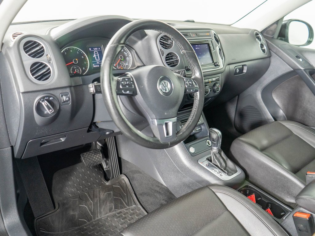 Used 2017 Volkswagen Tiguan Wolfsburg Edition image 14