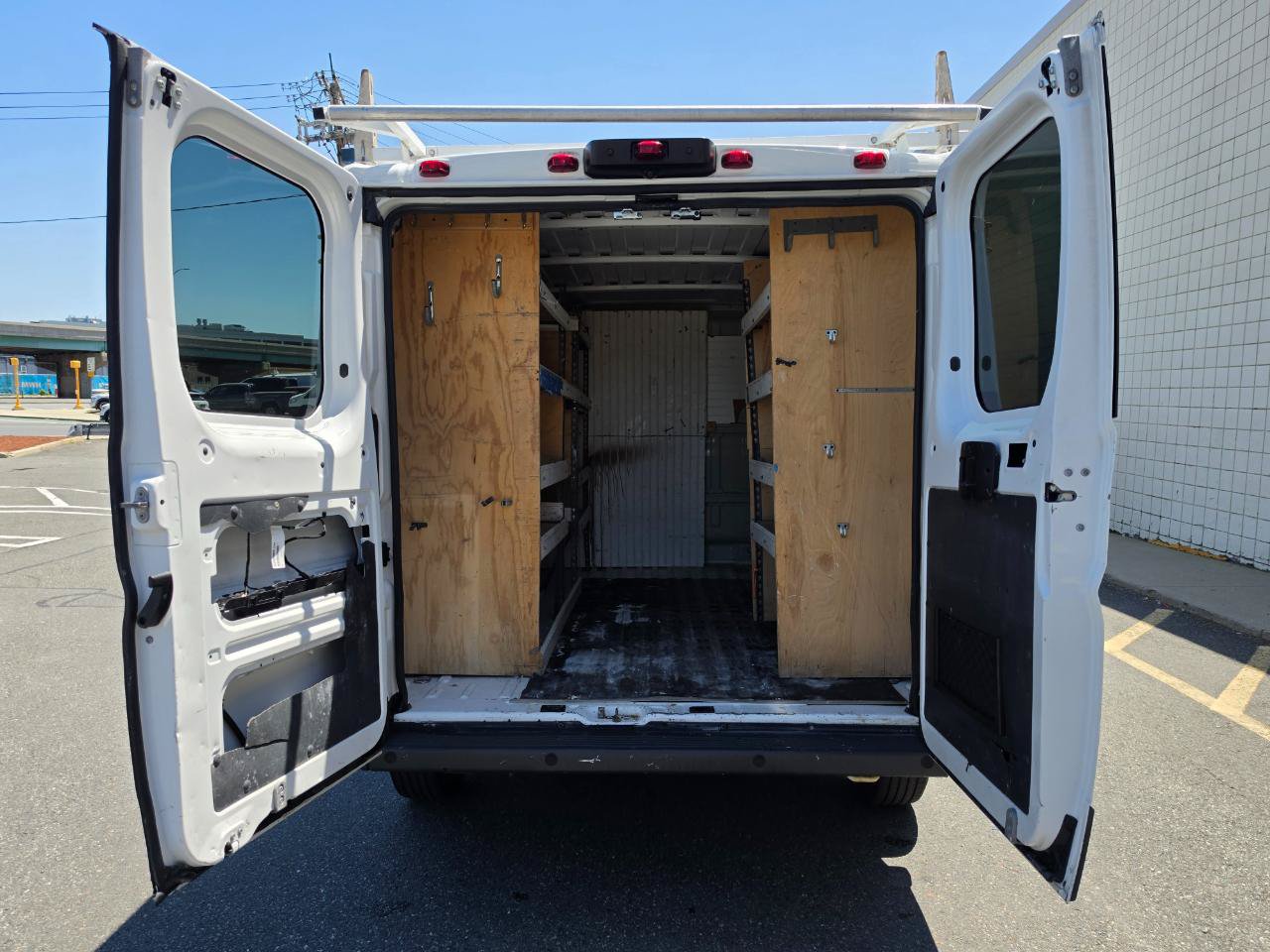 Used 2016 RAM ProMaster 1500 w/ Interior Convenience Group FWD image 8