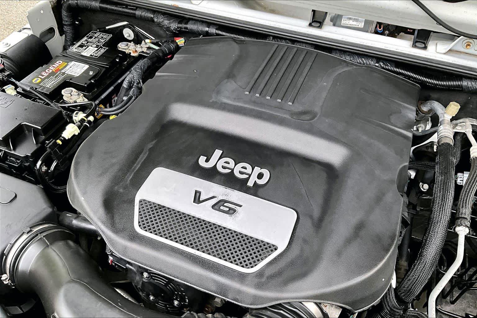 Used 2016 Jeep Wrangler Unlimited Sport w/ Quick Order Package 24S AWD/4WD image 33