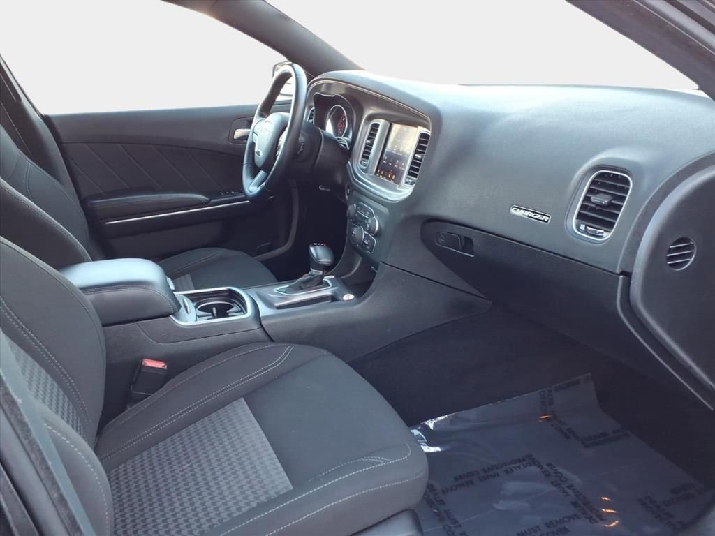 Used 2023 Dodge Charger SXT image 17
