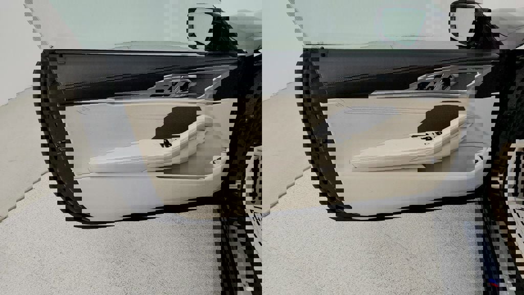 Used 2022 BMW M850i xDrive Convertible image 11