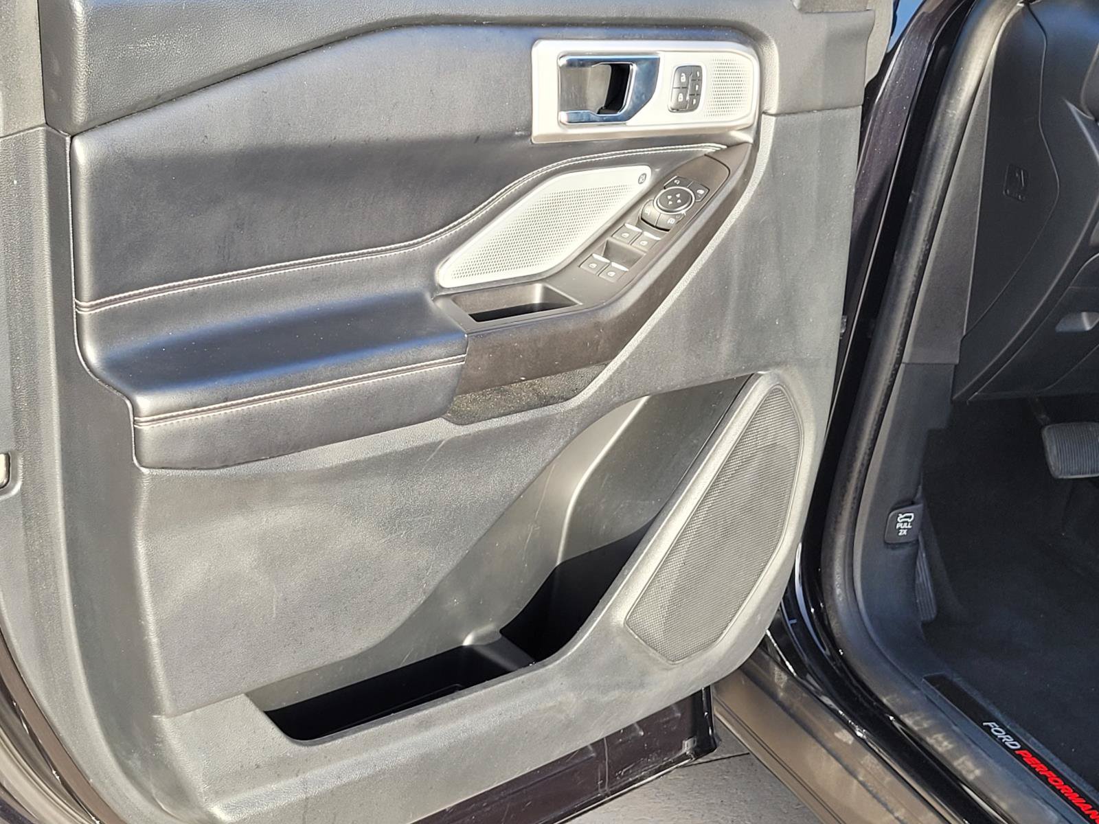 Used 2020 Ford Explorer ST w/ ST Street Pack AWD/4WD image 4