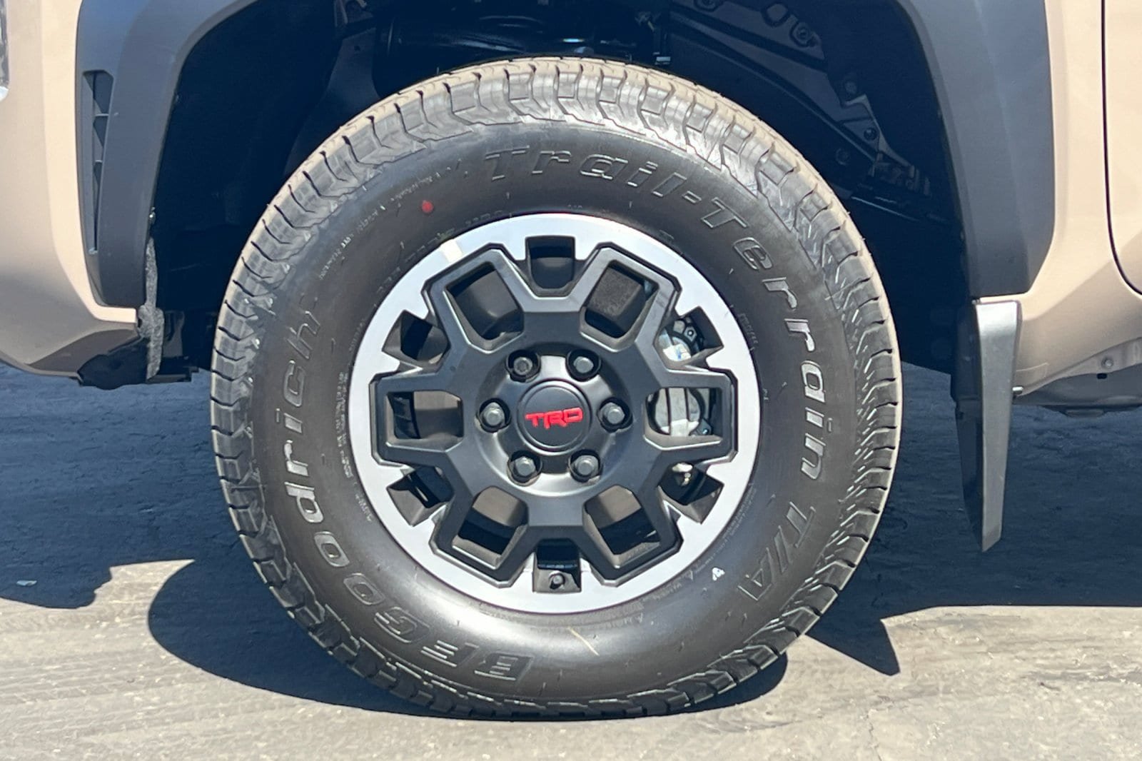 Certified 2026 Toyota Tacoma TRD Off-Road AWD/4WD image 25