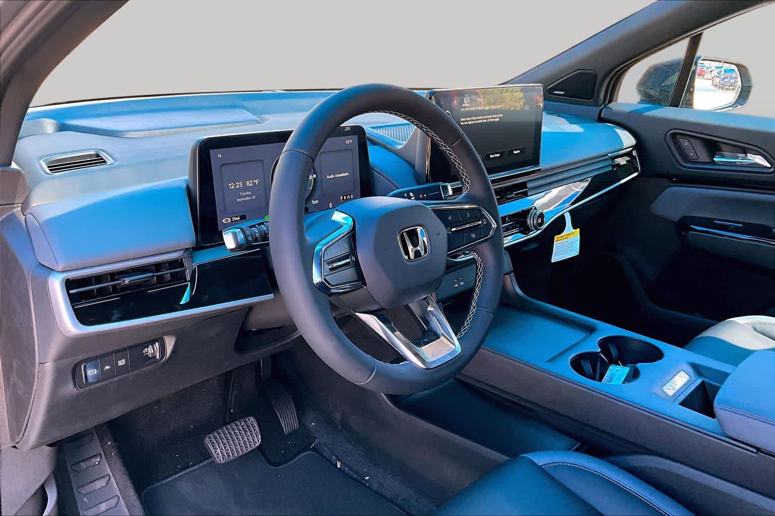New 2026 Honda Prologue Touring image 8