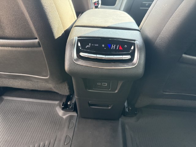 Certified 2024 Cadillac XT6 Luxury w/ LPO, Floor Liner Package AWD/4WD image 12