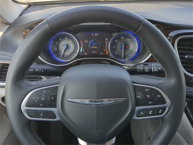 Certified 2024 Chrysler Pacifica Limited image 35