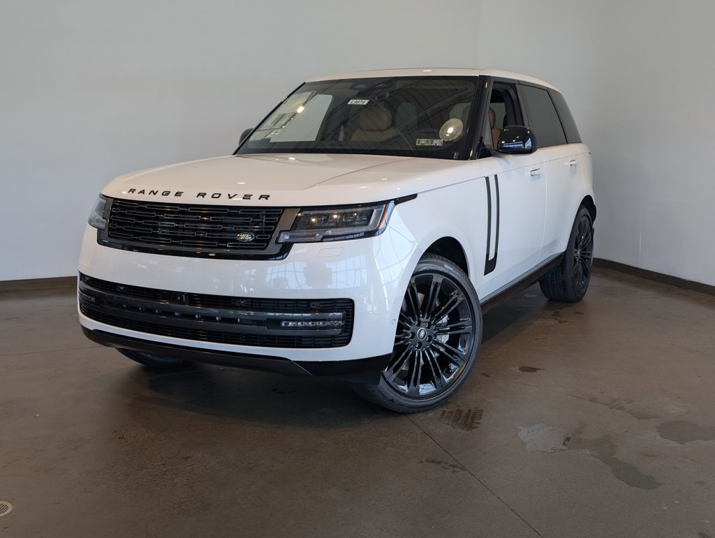New 2025 Land Rover Range Rover SE