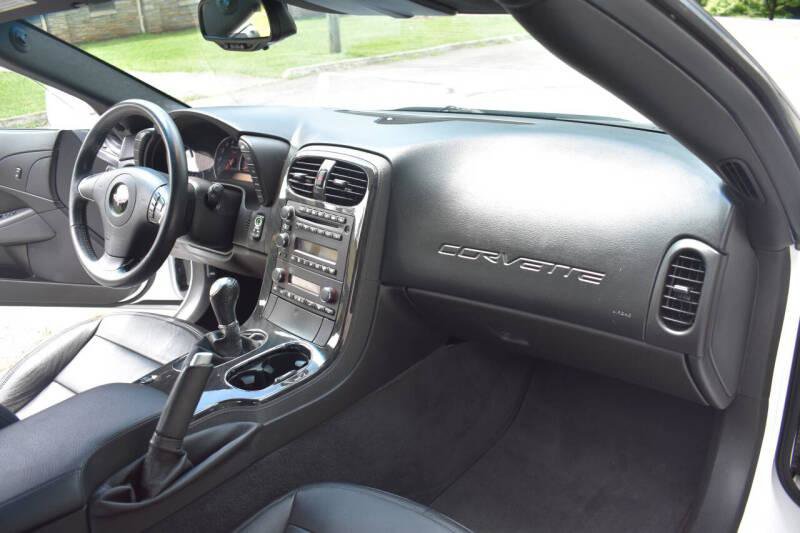 Used 2012 Chevrolet Corvette Coupe w/ Battery Protection Package RWD image 33