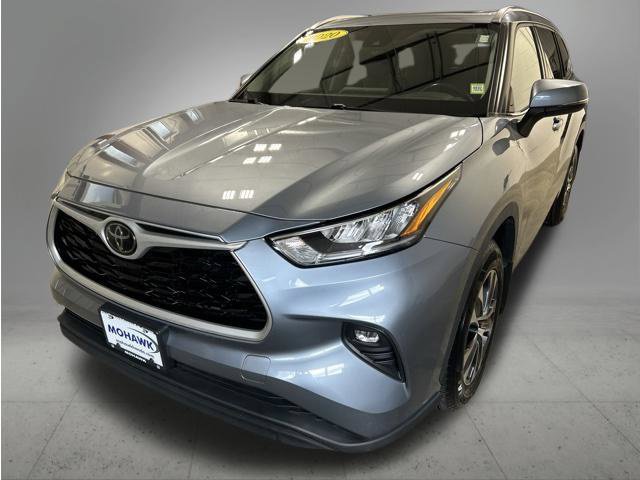 Used 2020 Toyota Highlander XLE