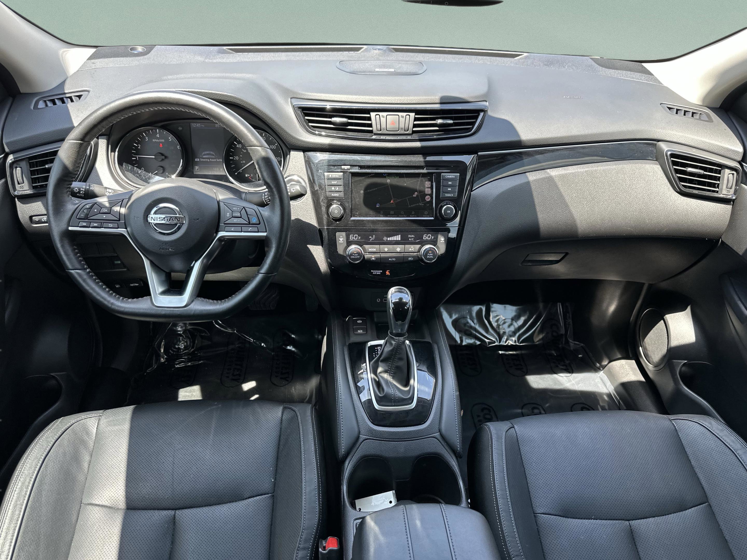 Used 2019 Nissan Rogue Sport SL w/ Premium Package FWD image 13